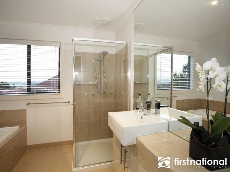 59 The Boulevard, Narre Warren South VIC 3805