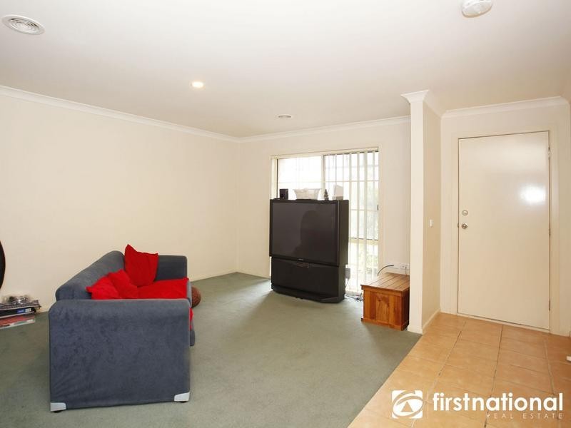 6 Fenton Place, Narre Warren South VIC 3805