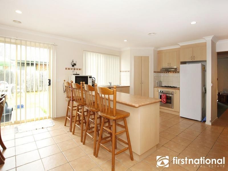 6 Fenton Place, Narre Warren South VIC 3805