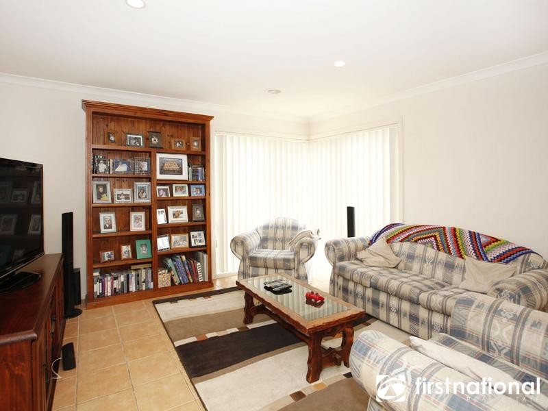 6 Fenton Place, Narre Warren South VIC 3805