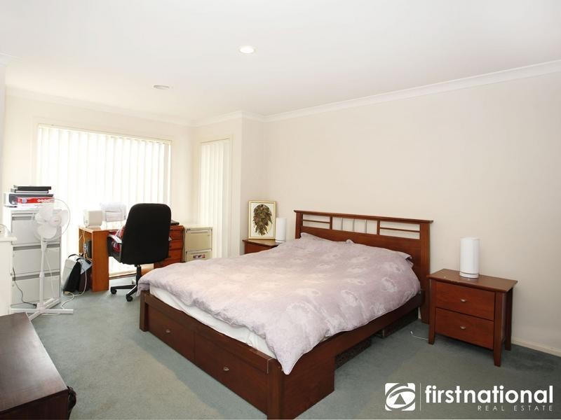 6 Fenton Place, Narre Warren South VIC 3805