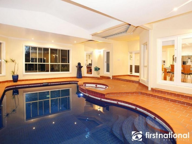 29 Rydaldene Way, Berwick VIC 3806