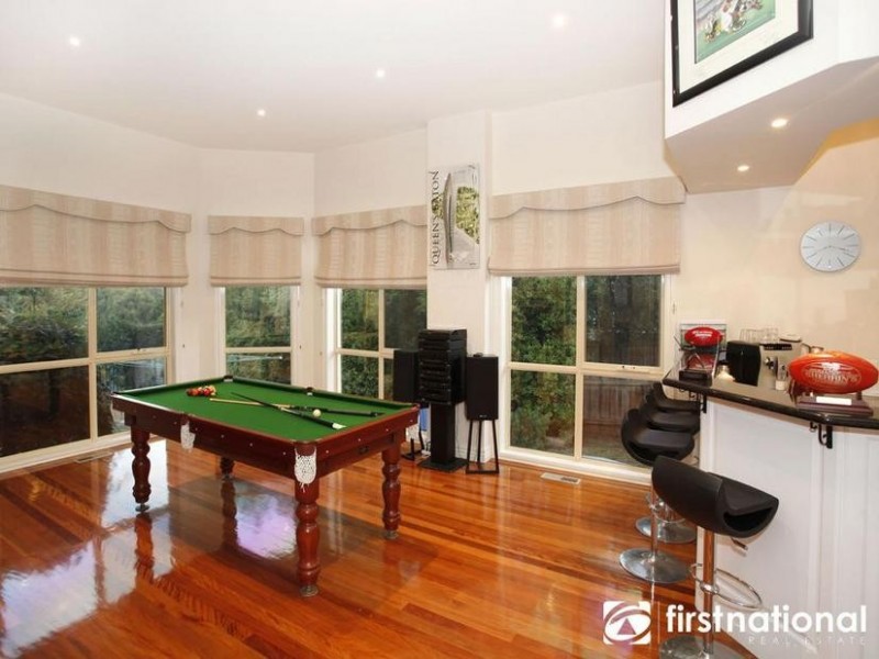 29 Rydaldene Way, Berwick VIC 3806