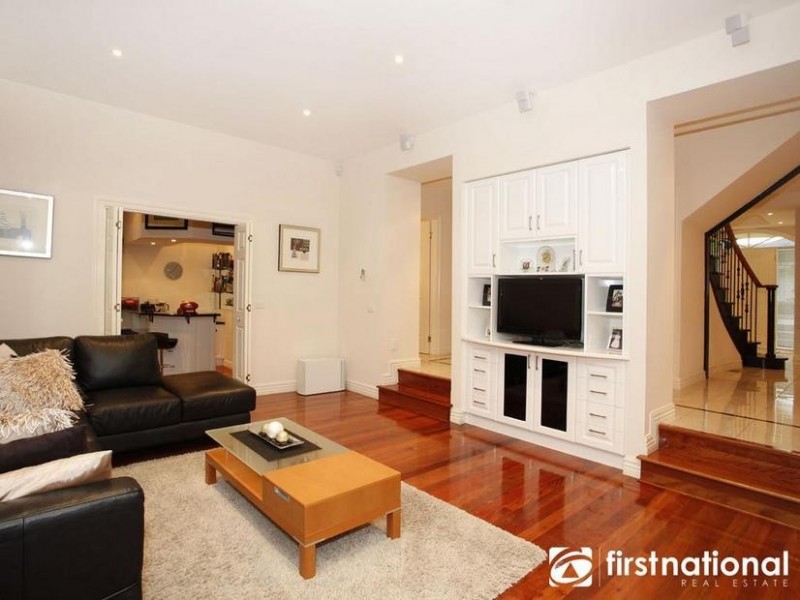 29 Rydaldene Way, Berwick VIC 3806