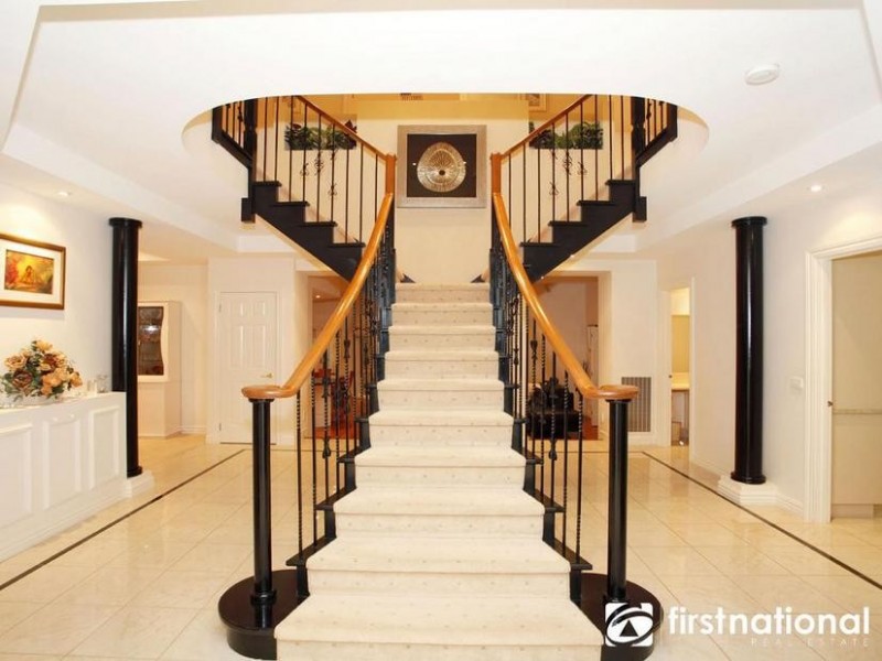 29 Rydaldene Way, Berwick VIC 3806