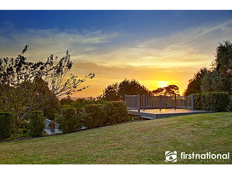 12 Casey Drive, Berwick VIC 3806
