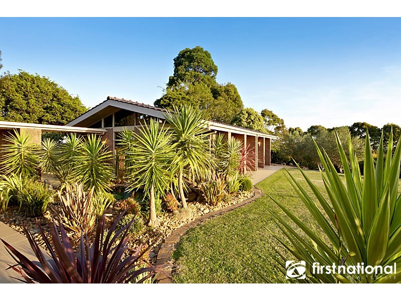 12 Casey Drive, Berwick VIC 3806