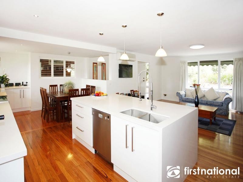 34 Vernon Road, Beaconsfield VIC 3807
