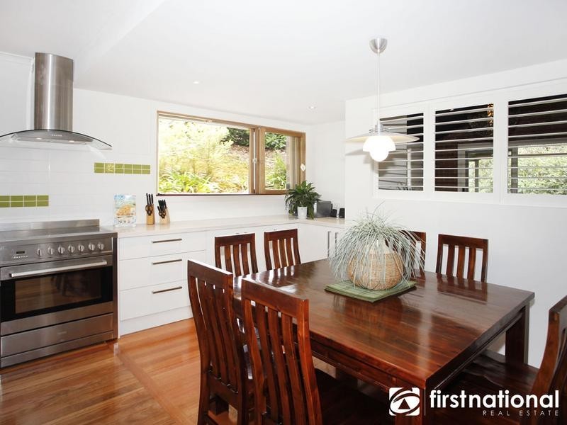 34 Vernon Road, Beaconsfield VIC 3807