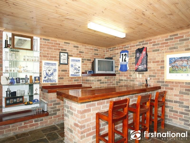 34 Vernon Road, Beaconsfield VIC 3807