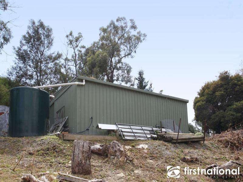 34 Vernon Road, Beaconsfield VIC 3807