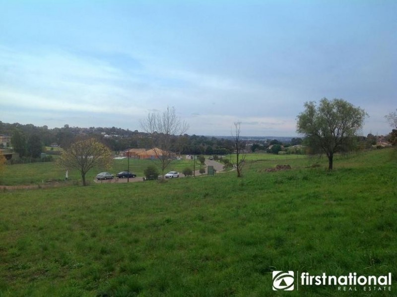 49-51 Stylebawn Drive, Berwick VIC 3806