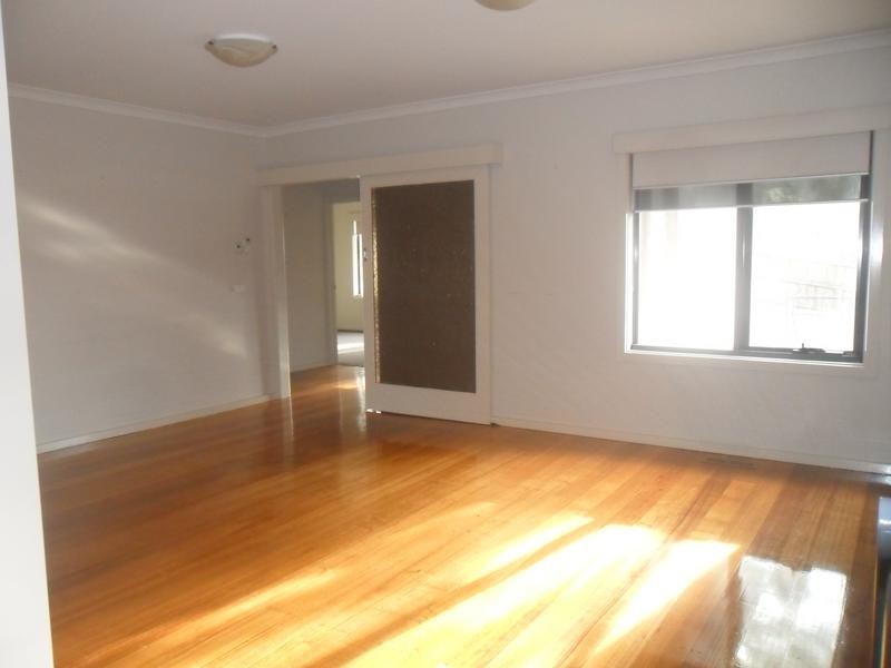 9 Anne Street, Berwick VIC 3806