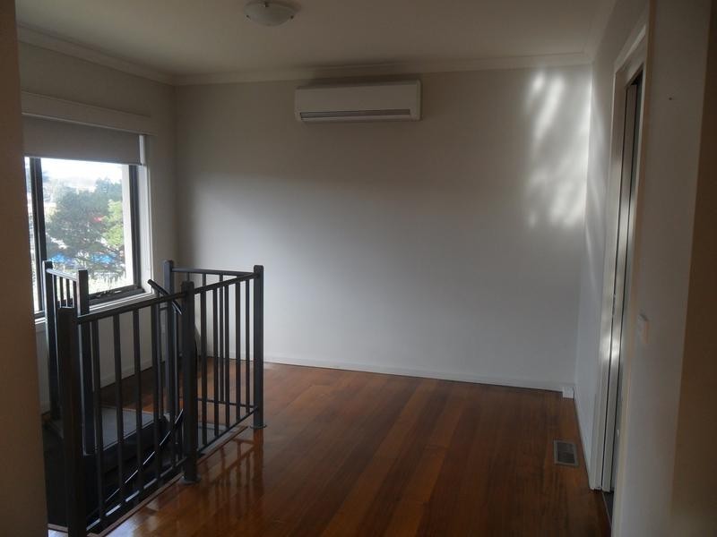 9 Anne Street, Berwick VIC 3806