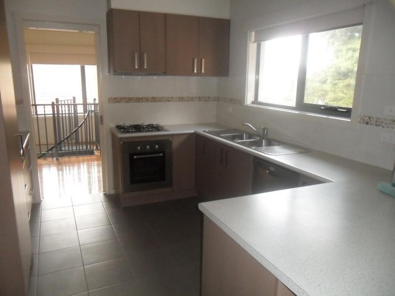 9 Anne Street, Berwick VIC 3806