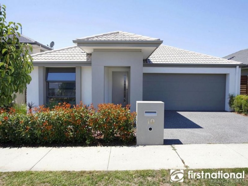 10 Lindeman Street, Berwick VIC 3806