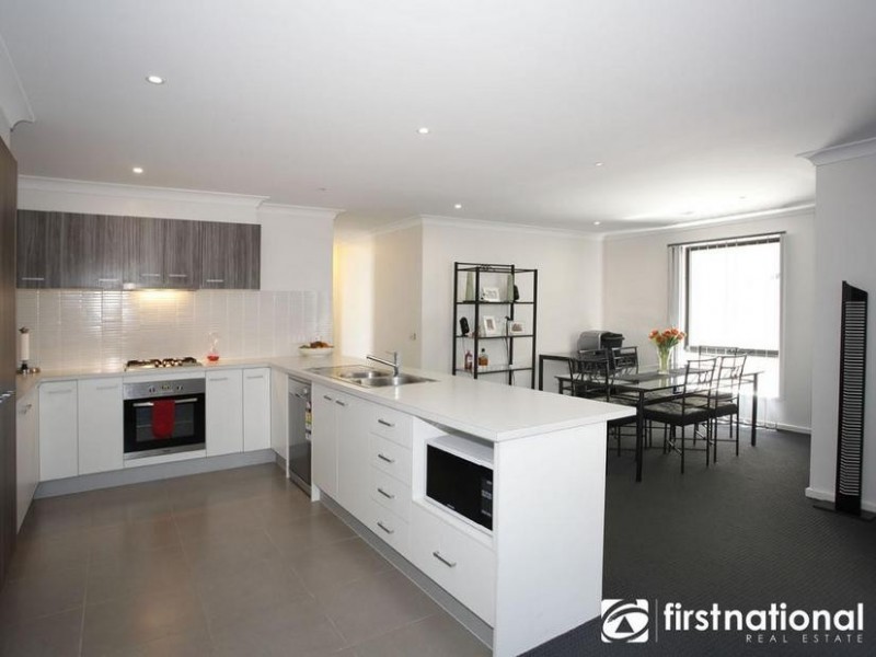 10 Lindeman Street, Berwick VIC 3806