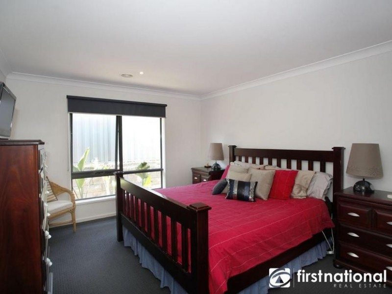 10 Lindeman Street, Berwick VIC 3806