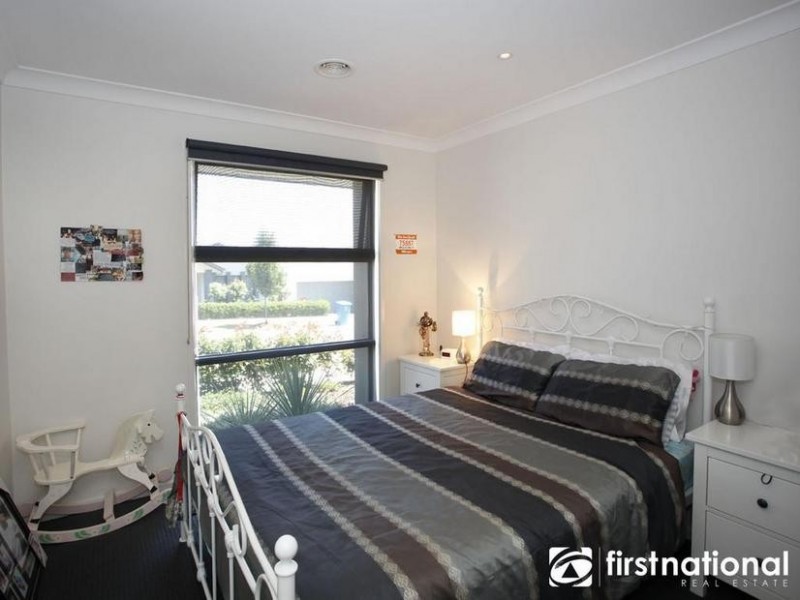 10 Lindeman Street, Berwick VIC 3806