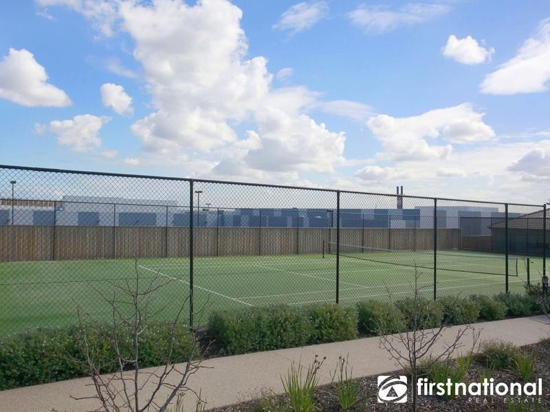 10 Lindeman Street, Berwick VIC 3806