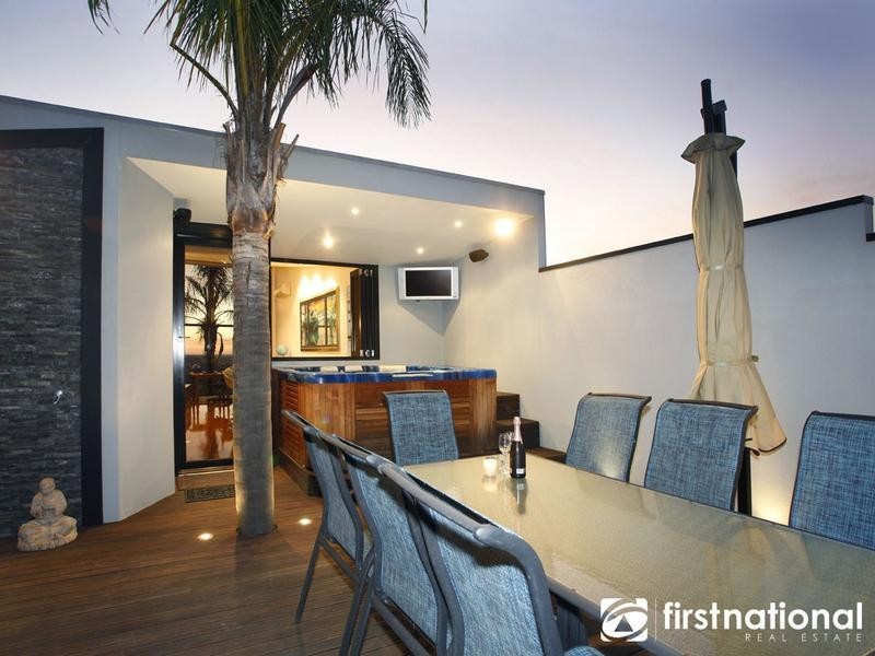 2 Natren Court, Berwick VIC 3806