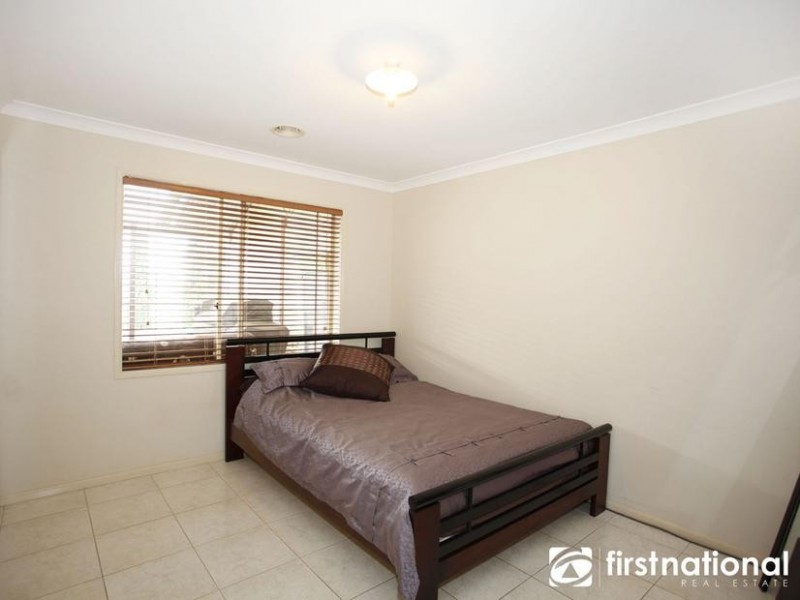 35 Sheldon Drive, Berwick VIC 3806