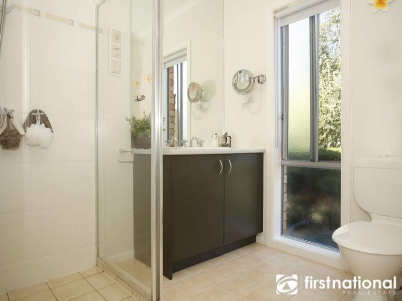 29 Tuileries Rise, Narre Warren South VIC 3805