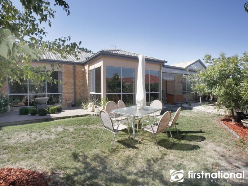 29 Tuileries Rise, Narre Warren South VIC 3805