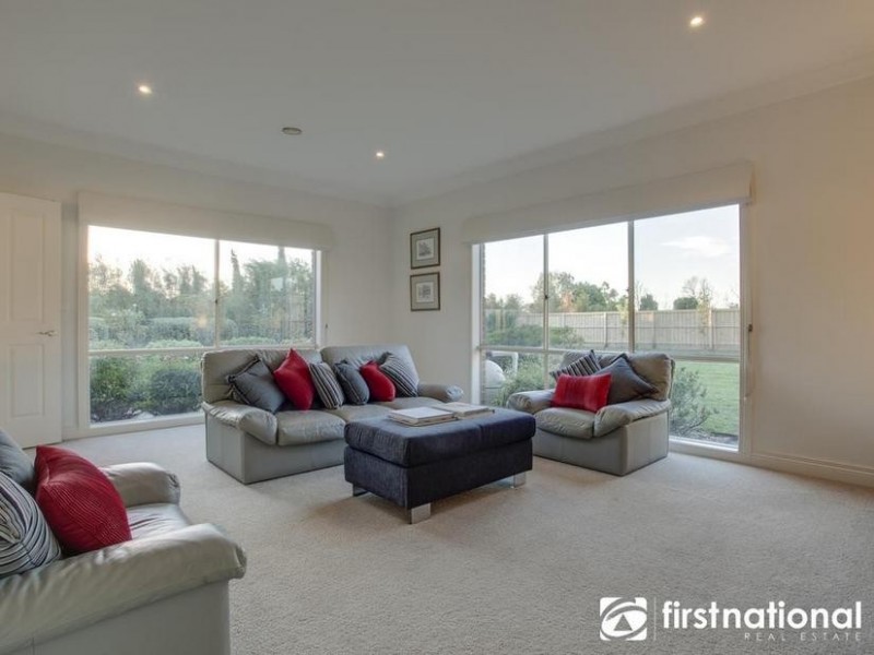 60 A’Beckett Road, Narre Warren North VIC 3804