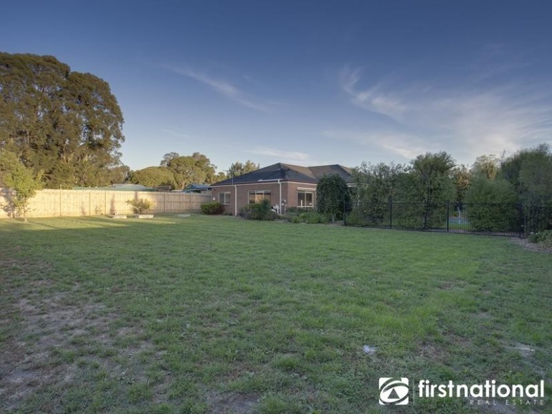 60 A’Beckett Road, Narre Warren North VIC 3804
