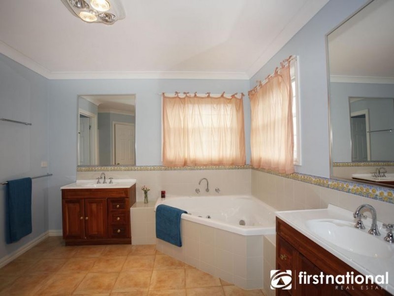 3 Carrum Close, Berwick VIC 3806