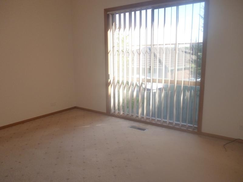 1 Kimbara Drive, Berwick VIC 3806