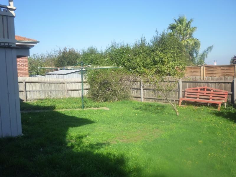 1 Kimbara Drive, Berwick VIC 3806