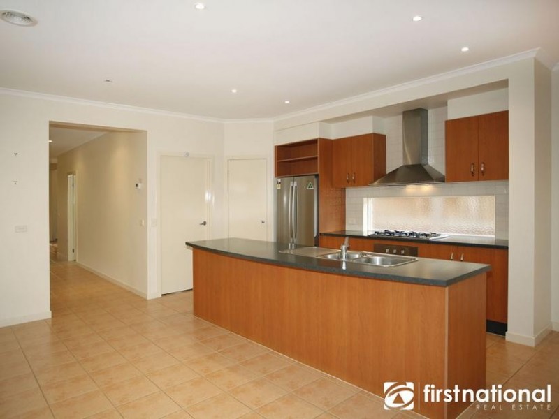 20 Don Collins Way, Berwick VIC 3806