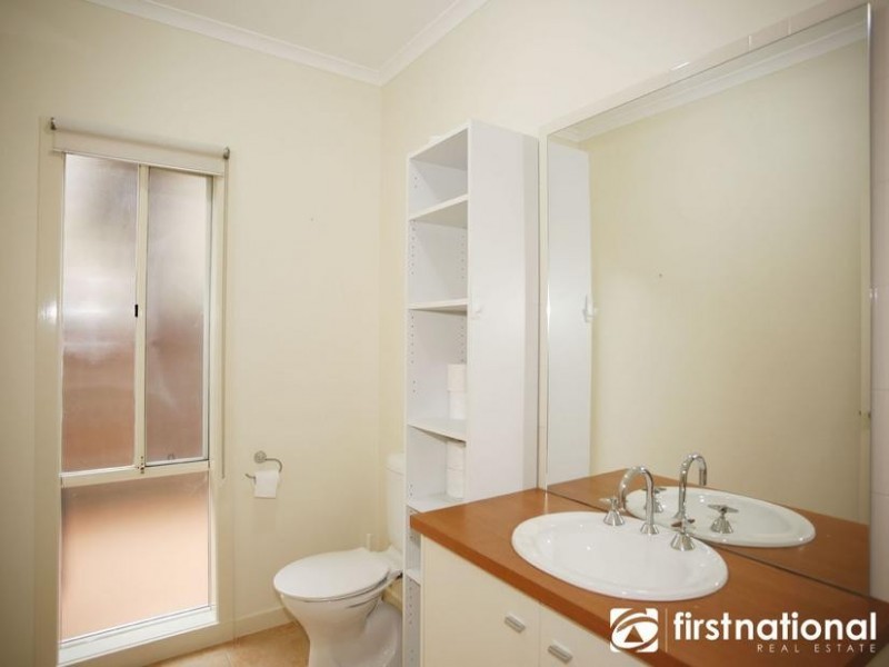 20 Don Collins Way, Berwick VIC 3806