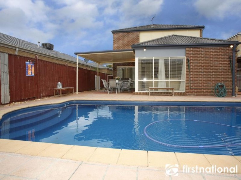 20 Don Collins Way, Berwick VIC 3806