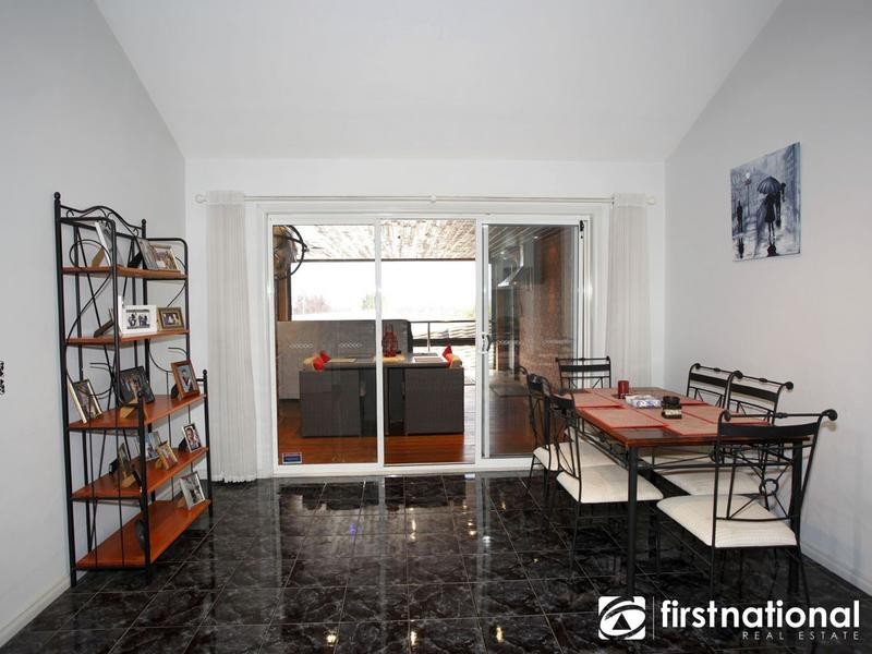 39 Avebury Drive, Berwick VIC 3806