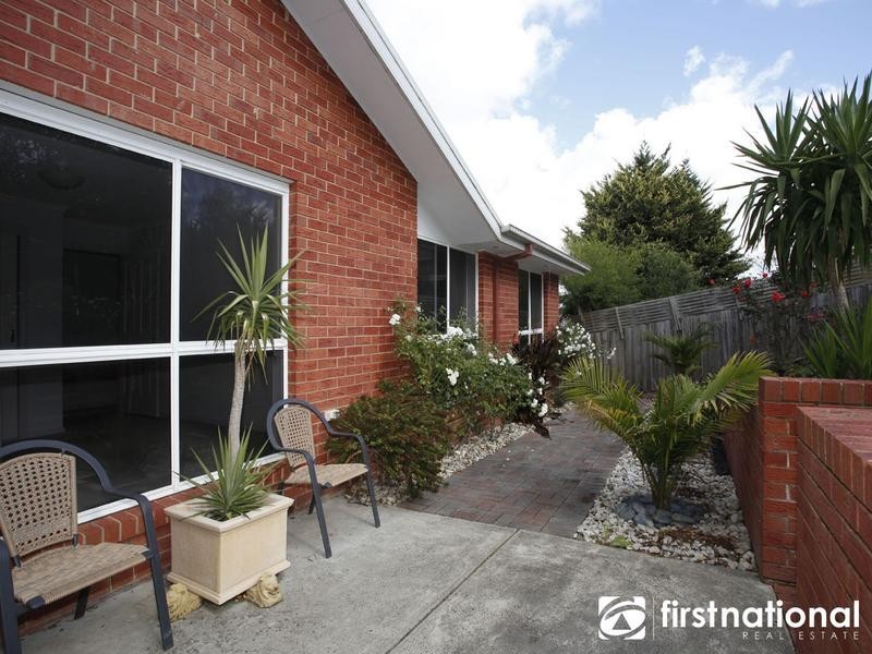 39 Avebury Drive, Berwick VIC 3806