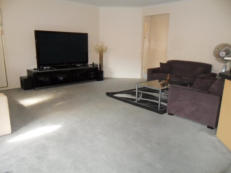 9 Blackmore Close, Pakenham VIC 3810