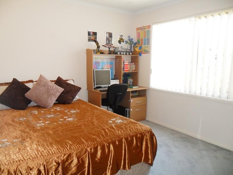 9 Blackmore Close, Pakenham VIC 3810