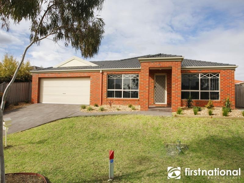 28 Eucumbene Drive, Berwick VIC 3806