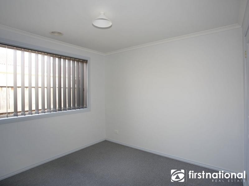 28 Eucumbene Drive, Berwick VIC 3806