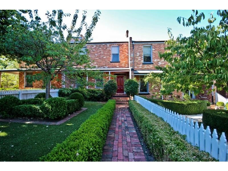 2/17-19 Palmerston Street, Berwick VIC 3806