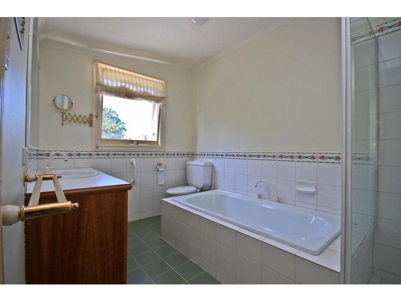 2/17-19 Palmerston Street, Berwick VIC 3806