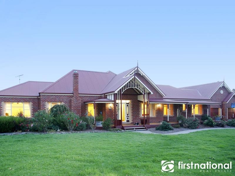 13B Caserta Drive, Berwick VIC 3806
