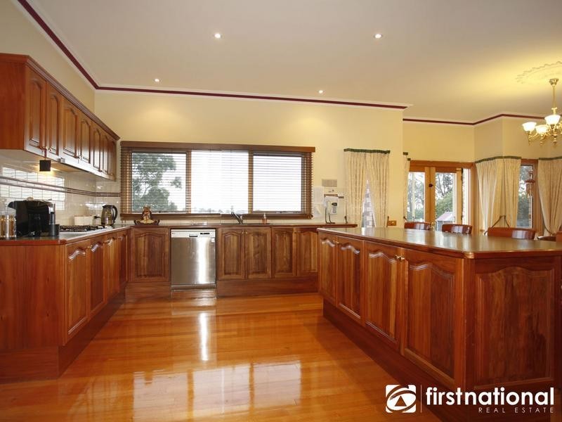 13B Caserta Drive, Berwick VIC 3806