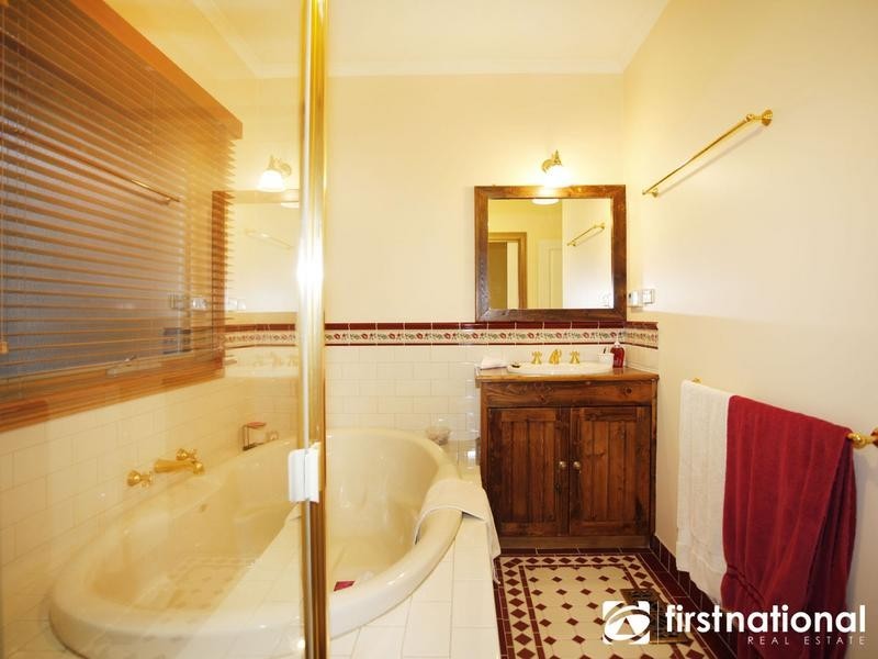 13B Caserta Drive, Berwick VIC 3806