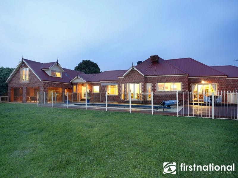 13B Caserta Drive, Berwick VIC 3806