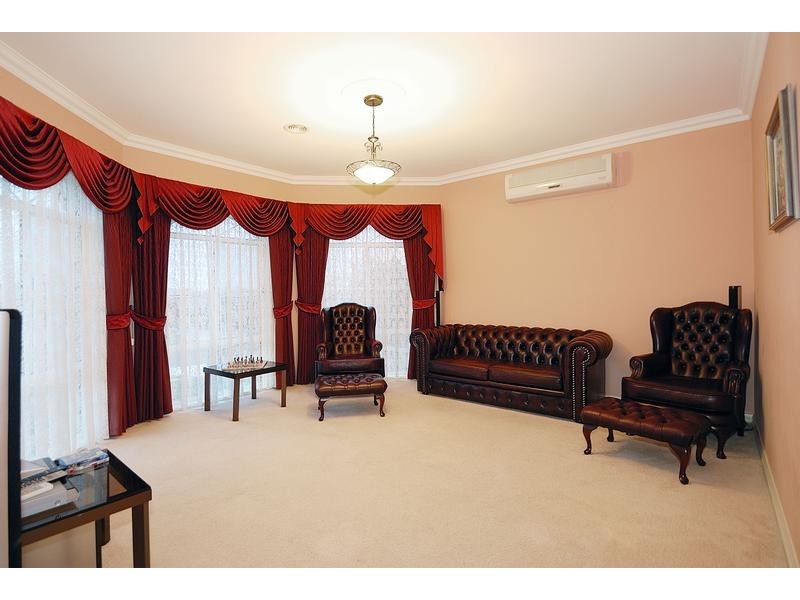 20 Carlisle Drive, Beaconsfield VIC 3807