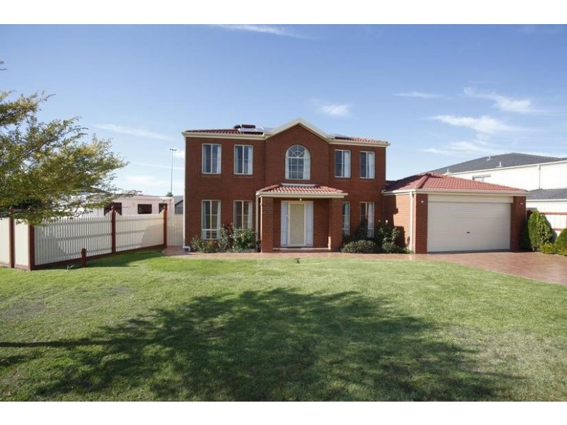 3 Pevensey Drive, Narre Warren South VIC 3805